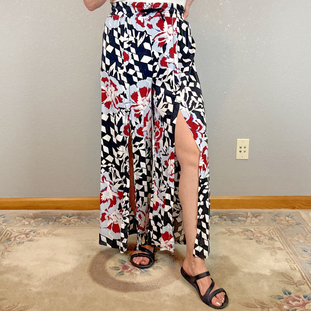 Free People Movement Abs Tracker Floral Print Split Leg Pants Size XS Black Red